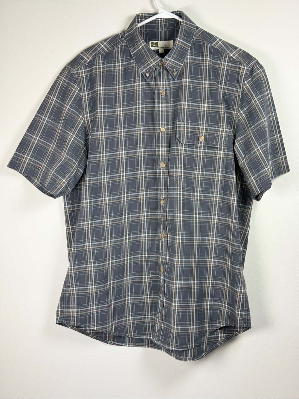 Tilley men casual button down shirt size medium made in Canada
